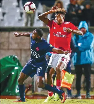  ??  ?? O Benfica esbanjou oportunida­des de golo e perdeu com o Belenenses