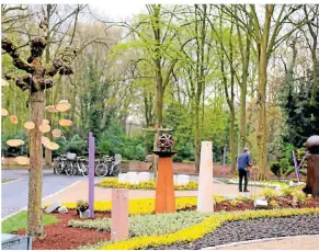  ?? FOTO: PICKARTZ ?? Der Memoriam-Garten auf dem Parkfriedh­of Homberg ist ein sinnlicher Ort der Erinnerung.