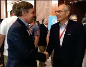  ??  ?? ABOVE: Floyd County Republican Party Chairman Andy Garner (left) talks with Lt. Gov. Casey Cagle at the Republican Party of Georgia state convention.