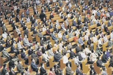  ?? PICTURE: AHN YOUNG-JOON/AP PHOTO ?? STAYING MASKED: Christians in face masks attend a service at the Yoido Full Gospel Church in Seoul, South Korea.