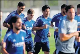  ??  ?? ESTRENO. Kagawa se entrenó ayer con sus nuevos compañeros.