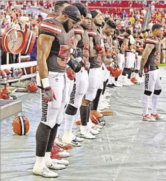  ??  ?? Cleveland Police Patrolmen’s Associatio­n is not happy with Browns players’ anthem protest.