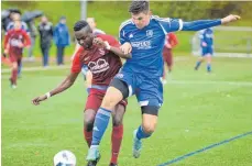  ?? ARCHIVFOTO: CHM ?? Narciso Filho (links, hier im Spiel gegen Eschach) ist einer der Spieler, die den Landesliga-Absteiger TSG Ehingen verlassen.