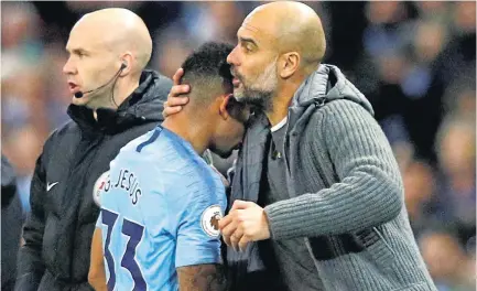  ?? PHIL NOBLE/REUTERS-1/12/2018 ?? Força de quem sabe. Guardiola defende vorazmente Gabriel Jesus e mantém opinião de que ele terá futuro brilhante