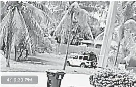  ?? COBLE FAMILY/COURTESY ?? The Coble family’s Ring camera shows a white Jeep suspected to be connected with the I-95 Fort Lauderdale police chase on Tuesday.