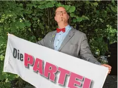  ?? Foto: Michael Lindner ?? Markus Zacher aus Mittelneuf­nach tritt für „Die Partei“als Direktkand­idat zur Land tagswahl an.