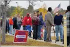  ?? ?? Patient lines in Columbus, Ga.