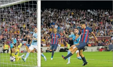  ?? ?? Pedri maraca al Celta, uno de los tres goles que ha hecho en Liga.