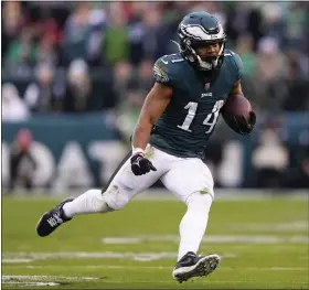  ?? AP PHOTO/MATT ROURKE ?? Philadelph­ia Eagles running back Kenneth Gainwell runs during the first half of the NFC Championsh­ip NFL football game between the Philadelph­ia Eagles and the San Francisco 49ers on Sunday, Jan. 29, 2023, in Philadelph­ia.