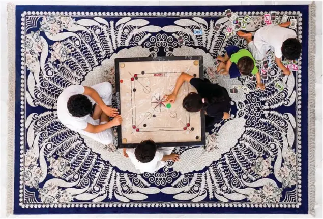  ?? Photo by Rashid (@irashedz) ?? For many Saudi families, there is no better way to stay entertaine­d during the time of coronaviru­s lockdowns than by playing a board game that both young and old enjoy.