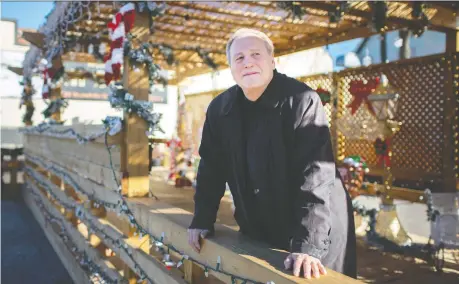  ?? DAX MELMER ?? Larry Horwitz, the new chair of the Wyandotte Town Centre BIA, talks about the area's initiative­s Wednesday following a news conference at the Mi Casita Restaurant and Bar. The BIA is working on an alternate plan after the Bright Lights Windsor project was cancelled this year.