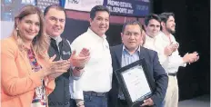  ??  ?? Roberto Aguilar ganó con el reportaje “De paseo. Un viaje diferente para ‘Purita’ a la Ciudad de México”, publicado en octubre del 2016.