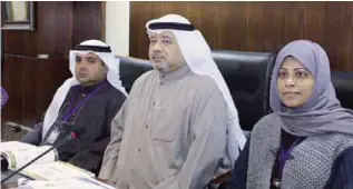  ?? —KUNA ?? KUWAIT: Secretary General of the Supreme Council for Planning and Developmen­t (SCPD) Dr Khaled Mahdi (center) attends the press conference.