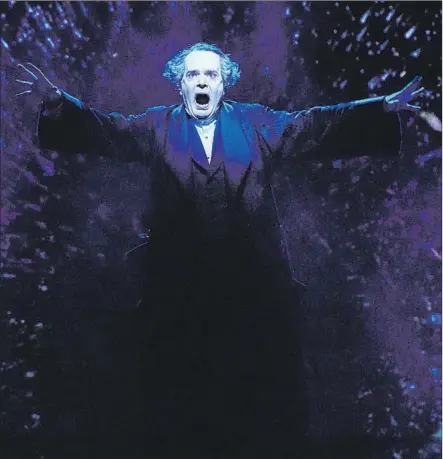  ?? Chris Whitaker ?? JEFFERSON MAYS summons the powers of his acting in a visionary new production of “A Christmas Carol” at the Geffen Playhouse.