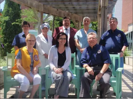  ?? Special to The Examiner ?? The Lindsay Lions Club recently donated $2,000 to Ross Memorial Hospital’s ophthalmol­ogy department, where cataract surgery is performed. The Eye Suite at the hospital has been improved to reduce patient waiting times. Pictured, back row, left to...