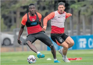  ?? SD HUESCA ?? Patrick Soko y Enzo Lombardo, dos jugadores con poco protagonis­mo esta temporada.