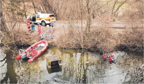  ?? FOTO: DLRG ?? Die DLRG-Ortsgruppe Ravensburg war am Wochenende um den 17. und 18. März schwer beschäftig­t.