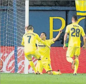  ?? FOTO: EFE ?? Carlos Bacca celebra uno de sus goles. Lleva cuatro jornadas consecutiv­as marcando