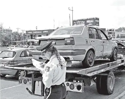  ?? FERNANDO CARRANZA ?? Señalan corrupción en el programa de verificaci­ón vehicular.