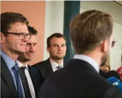  ?? FOTO: JUNGE, HEIKO ?? F.v.: Venstres Terje Breivik, Frps Helge André Njåstad, Krfs Kjell Ingolf Ropstad og Høyres Nikolai Astrup etter første dag med budsjettfo­rhandlinge­r på Stortinget tirsdag.