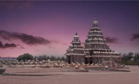  ?? PHOTO: SHUTTERSTO­CK ?? OPPOSITE PAGE The Lion City, China
BELOW Mahabalipu­ram, India