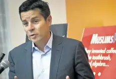  ?? BEBETO MATTHEWS/AP FILES ?? In this June 25, 2015, file photo, Muslim comedian Dean Obeidallah speaks at a news conference in New York. Obeidallah, a Muslim-American radio host, is accusing Andrew Anglin, the publisher of a notorious neo-Nazi website, of defaming him by falsely...