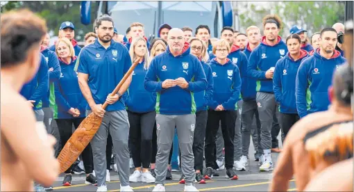  ?? PHOTO / PHOTOSPORT ?? Warriors captain Tohu Harris (left) and chief executive Cameron George acknowledg­e the powhiri at Mt Smart.