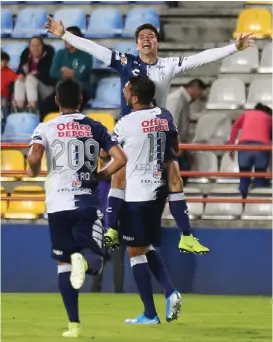  ?? JORGE SÁNCHEZ ?? Ulloa se entendió bien con los jóvenes.