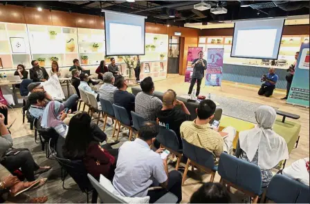  ??  ?? Youthful ideas: Participan­ts of TN50 Ideation Lab listening to a moderator.