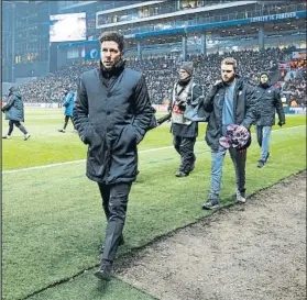  ?? FOTO: J.A.S. ?? Diego Pablo Simeone, entrenador del Atlético de Madrid, ayer en el Parken Stadion