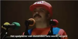  ?? FOTO RR ?? Test-Aankoop maakte een ludiek filmpje van gameperson­age Mario die op een persconfer­entie zijn vertrek bij Nintendo aankondigd­e.