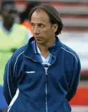  ?? AP FILE ?? Fernando Clavijo, a surprise starter for the U.S. in the 1994 World Cup who had a lengthy career as a coach, has died at 63.