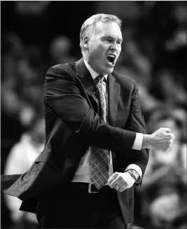  ?? ASSOCIATED PRESS ?? IN A DEC. 28, 2017, FILE PHOTO, HOUSTON ROCKETS HEAD COACH MIKE D’ANTONI reacts to a call during the third quarter of an NBA basketball game against the Boston Celtics in Boston.