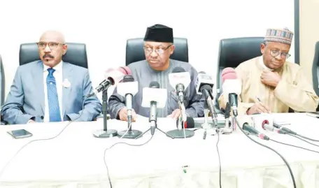  ??  ?? L-R: Minister of State for Health, Senator Adeleke Mamora; Minister of Health, Dr. Osagie Ehanire; and Permanent Secretary, Federal Ministry of Health, Mr. Abdullaziz Mashi Abdullahi, during a prsss briefing in Abuja recently