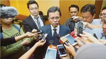  ??  ?? MOHD Shafie ketika sidang media di Bangunan PPNS di Kota Kinabalu.