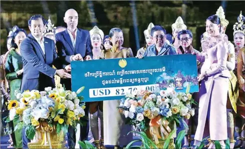  ?? MCFA ?? Over $80,000 collected from a December 16 charity performanc­e has been donated to the Kantha Bopha Hospital in Siem Reap town.