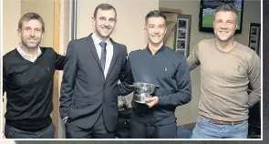  ??  ?? Silver service Mackay pictured at the presentati­on with Dundee boss Neil McCann, Cammy Kerr and Dundee assistant manager Graham Gartland