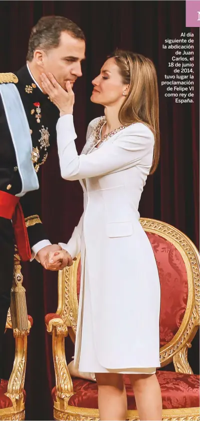  ??  ?? Al día siguiente de la abdicación de Juan Carlos, el 18 de junio de 2014, tuvo lugar la proclamaci­ón de Felipe VI como rey de España.