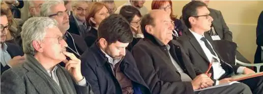  ??  ?? Insieme Massimo D’Alema, Roberto Speranza e Pier Luigi Bersani ieri all’incontro della sinistra dem a San Martino in Campo (foto dal profilo Twitter di Alberto Sofia)