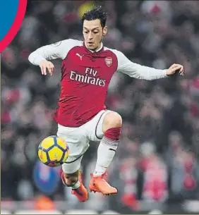  ?? FOTO: GETTY ?? Özil es una de las alternativ­as que baraja el Barça para reforzarse en enero