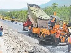  ??  ?? PROYECCIÓN. En 2016 se espera que concluya el Canal Seco, que unirá el Pacífico con el Atlántico.