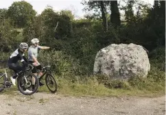  ??  ?? ABOVE RIGHT
A swift descent before stopping at one of Andrew Goldsworth­y’s Chalk Stones