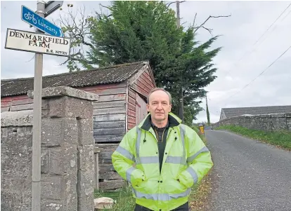  ?? Picture: Phil Hannah. ?? Community council chairman George Black at the Denmarkfie­ld route.