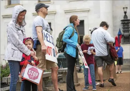  ?? DIGITAL FIRST MEDIA FILE PHOTO ?? Middletown and Media-area residents gathered outside the county courthouse in Media last week to East 2 pipeline that will travel across Delaware and Chester counties to the refinery in Marcus Hook. protest the Mariner