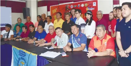  ?? SUNSTAR FOTO/ RUEL ROSELLO ?? FIRST. GM Dionisio Cañete (center, first row) says it will be the first time that as many as 40 grandmaste­rs will be in one event to promote the sport.