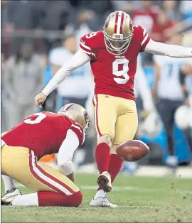  ?? NHAT V. MEYER – STAFF PHOTOGRAPH­ER ?? Robbie Gould could give the 49ers a Pro Bowl-caliber player at the kicking position.