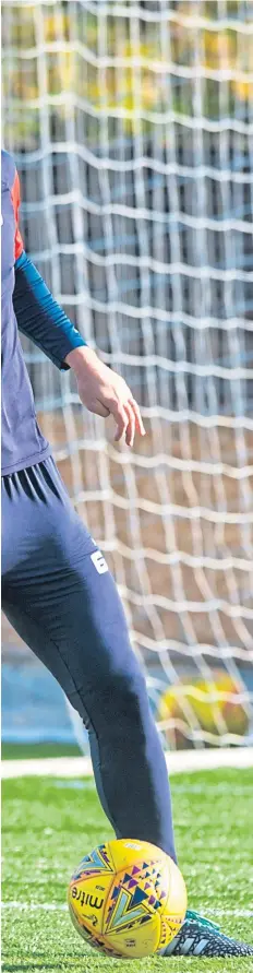  ?? Picture: SNS. ?? Darren O’Dea has appealed to his team-mates to pull together and not hide in today’s clash at Dens against relegation rivals St Mirren.