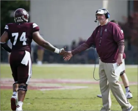  ?? THE ASSOCIATED PRESS ?? Multi-tempo has replaced up-tempo for a lot of college offenses. Maroon head coach Joe Moorhead, who was offensive coordinato­r at Penn State the last two seasons, said his offense mostly operates at three speeds.