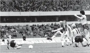  ??  ?? Gary Shaw scores for Villa