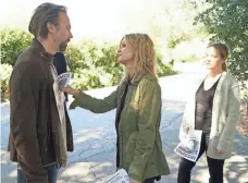  ?? ERIC MCCANDLESS, ABC ?? Kyra Sedgwick, center, is a woman whose daughter is kidnapped in Ten Days in the Valley; with Kick Gurry, Erika Christense­n.